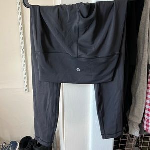 Lululemon WunderTrain Size 6 25” Inseam